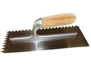 Frattone tipo usa con dentatura 5x7 - cm.28x12 - dentatura mm.5x7 destra - in acciaio con manico legno