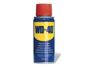 Wd-40 lubrificante spray multiuso 5 funzioni ml.100 - ml.100 spray - IDROREPELLENTE: permette il formarsi di una barriera perfetta contro l'umidità, elimina rapidamente i cortocircuiti da umidit...