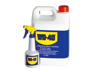 Wd-40 lubrificante multiuso 5 funzioni ml.5000 - ml.5000 in lattina + dosatore spray - IDROREPELLENTE: permette il formarsi di una barriera perfetta contro l'umidità, elimina rapidamente i cortocircuiti da umidit...