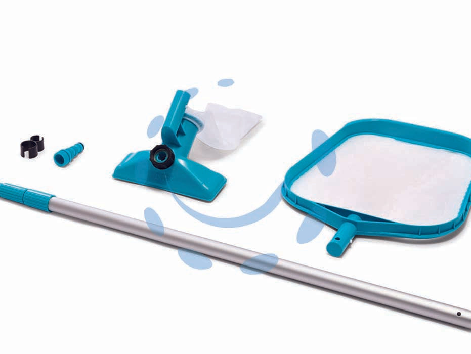 Kit mantenimento e pulizia per piscine standard - peso kg.1,06 (28002) - composto da: 1 asta telescopica in alluminio cm.239 max, 1 retino e 1 scopa aspirante, per il funzionamento della scopa aspir...