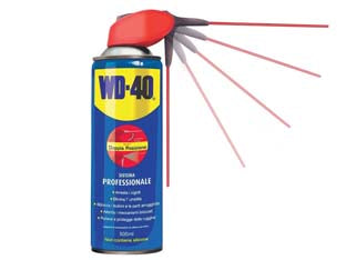 Wd-40 lubrificante spray multiuso 5 funzioni ml.500 - ml.500 spray c/erogatore a doppia posizione - IDROREPELLENTE: permette il formarsi di una barriera perfetta contro l'umidità, elimina rapidamente i cortocircuiti da umidit...