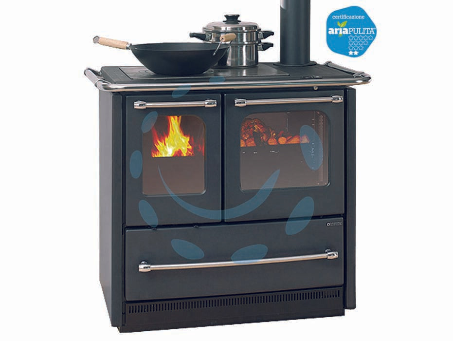 Cucina a legna sovrana easy evo 2.0 7,5 kw nero antracite - misure cm.96,4x64,1x84,8h. - peso Kg.140 - 9,2 kw potenza termica globale, 7,5 Kw potenza nominale utile per mc.215 riscaldabili, consumo Kg/h.2,2, tubo uscita fumi ø c...