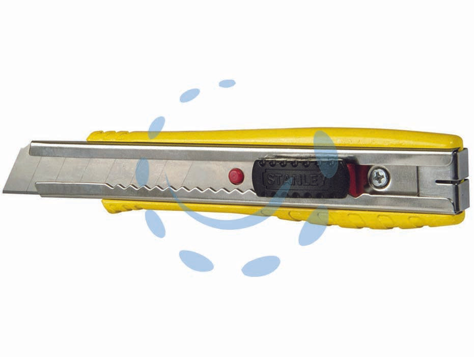 Cutter grande fatmax mm.18 in alluminio con guida in acciaio - mm.155 (0-10-421) - corpo in alluminio e portalama in acciaio che unisce leggerezza e resistenza, struttura e bocca sottile per un ottimo control...