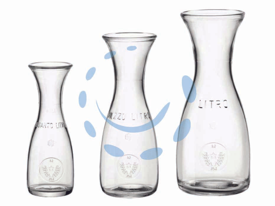 Caraffa misura - lt.0.250 - altezza mm.190 - corpo in vetro trasparente, senza manico, con scritta: 1/4-1/2-1 litro, ideale per vino sfuso