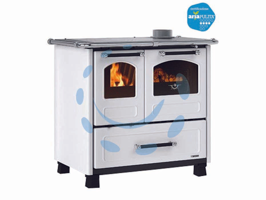 Cucina a legna family 7,5 kw bianco modello 4,5 - misure cm.96,4x64,2x85,3h. - peso kg.125 - 9,2 kw potenza termica globale, 7,5 kw potenza nominale utile per mc.215 riscaldabili, consumo kg/h. 2,2, tubo uscita fumi ø ...