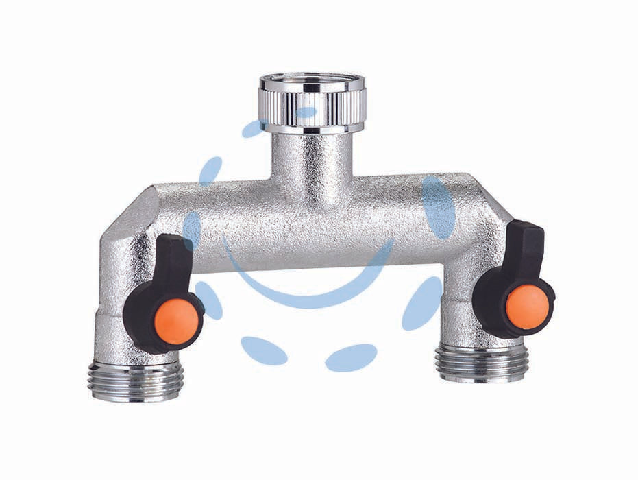 Presa a 2 vie regolabili m 3/4” metal-jet in blister 9601 - Presa a due vie regolabili filettate 3/4' (20-27 mm) in ottone cromato. Regolazione indipendente del flusso d’acqua sulle due...